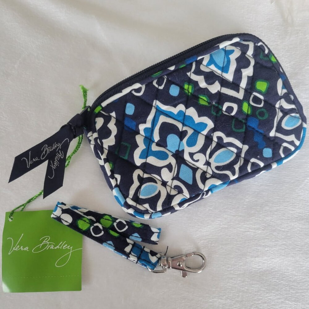 New with Tags Vera Bradley Tech Case Wristlet in Ink Blue (Retired)